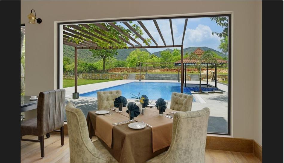 The Hunting Lodge Resort Udaipur - Villas & Pool Dabok Екстер'єр фото
